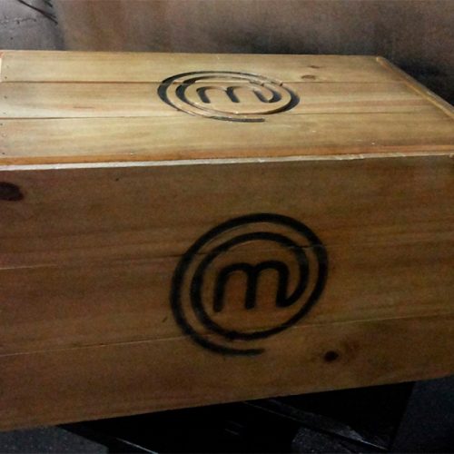 caixa de madeira, caixa misteriosa masterchef, caixas de madeira personalizadas, bau de madeira pinus, caixa de madeira, caixas de madeira, caixas de madeira personalizadas, caixa misteriosa de madeira masterchef,